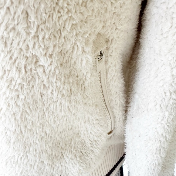 Athleta Tugga Sherpa Bomber jacket XS - Picture 4 of 7